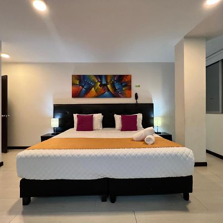 Hotel Ferias Park Богота Екстериор снимка