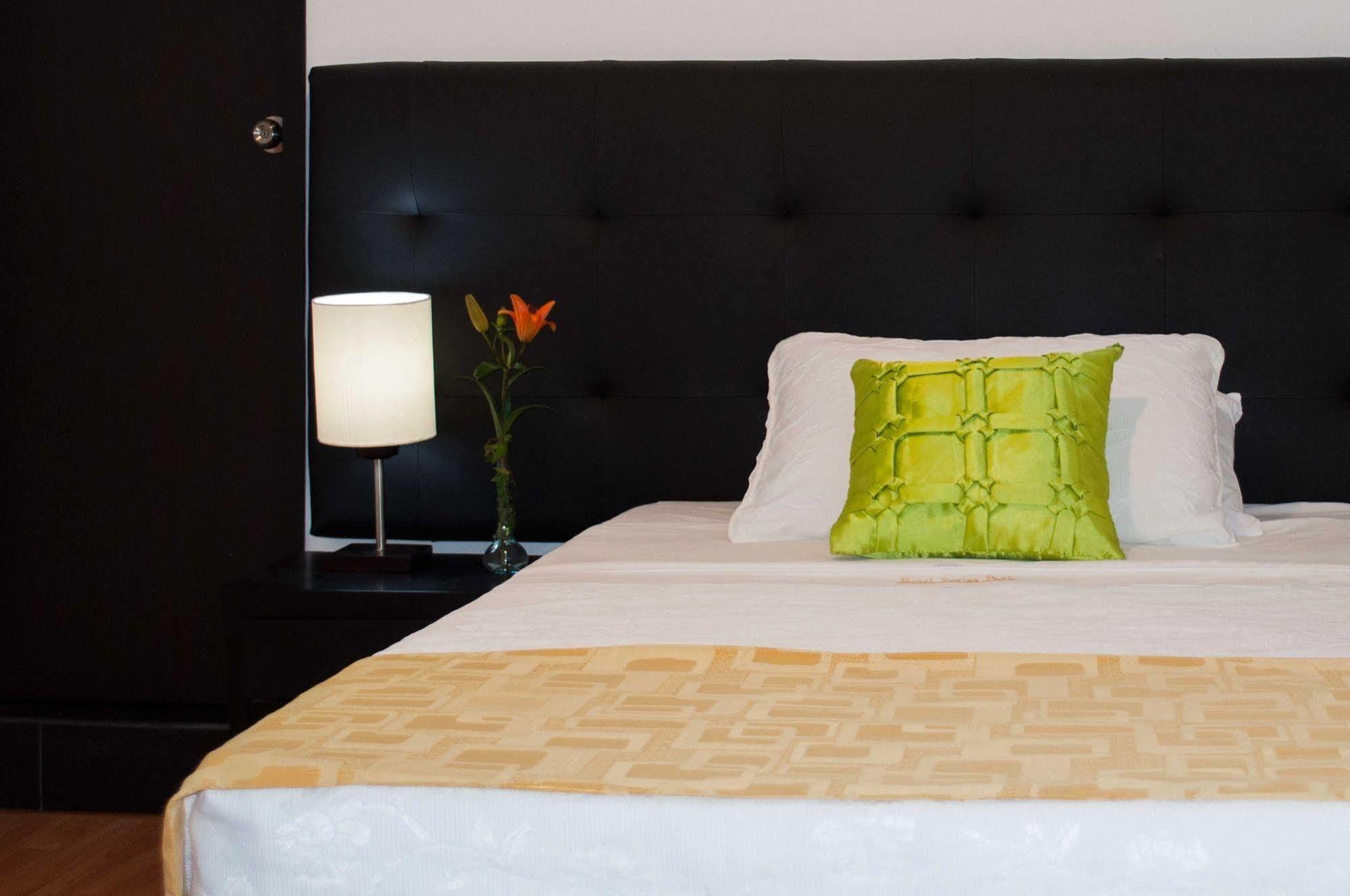 Hotel Ferias Park Богота Екстериор снимка