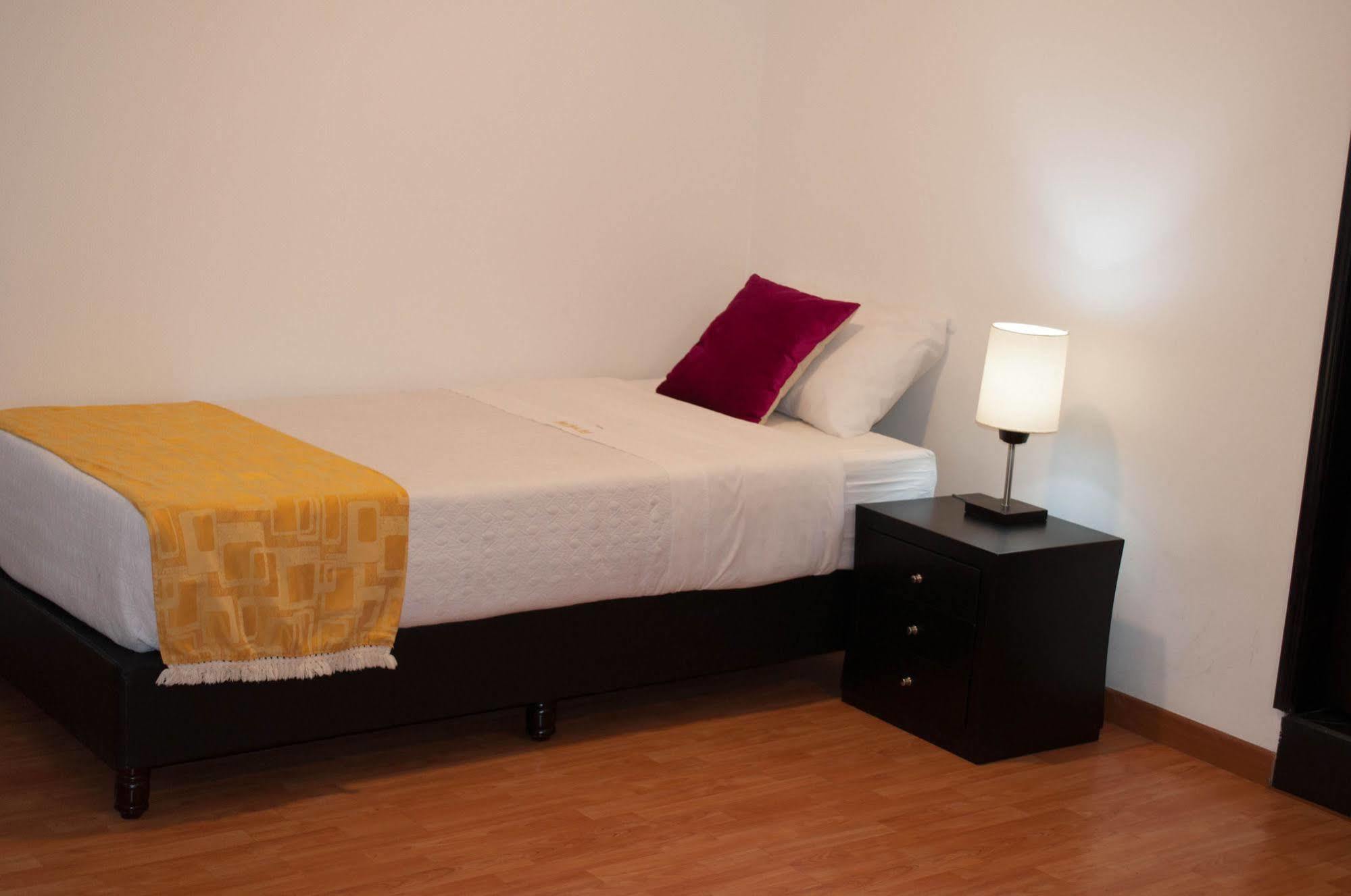 Hotel Ferias Park Богота Екстериор снимка